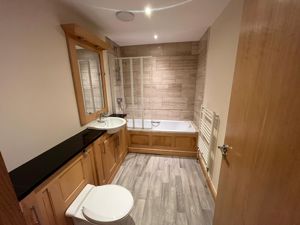 Bathroom - click for photo gallery